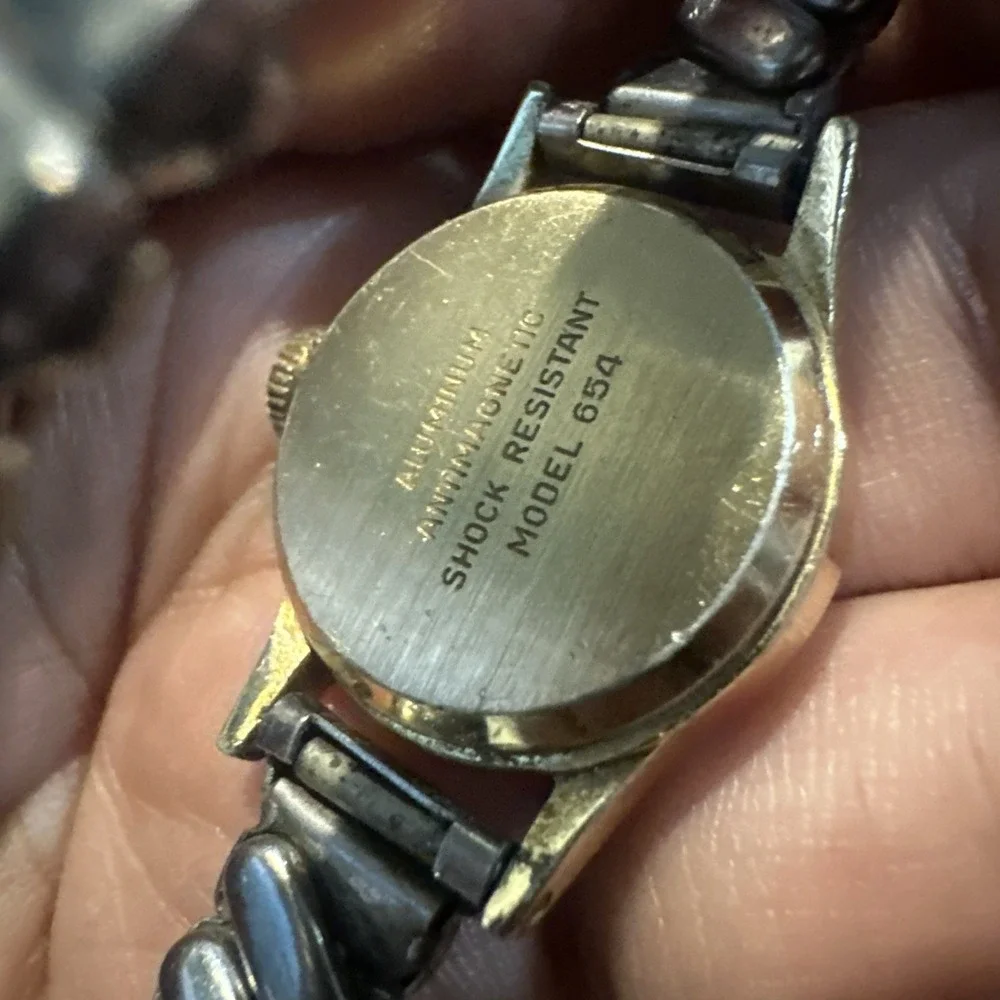Vintage Westclox SWISS MADE Manual Wind Ladies Watch‎ Non Working Repair